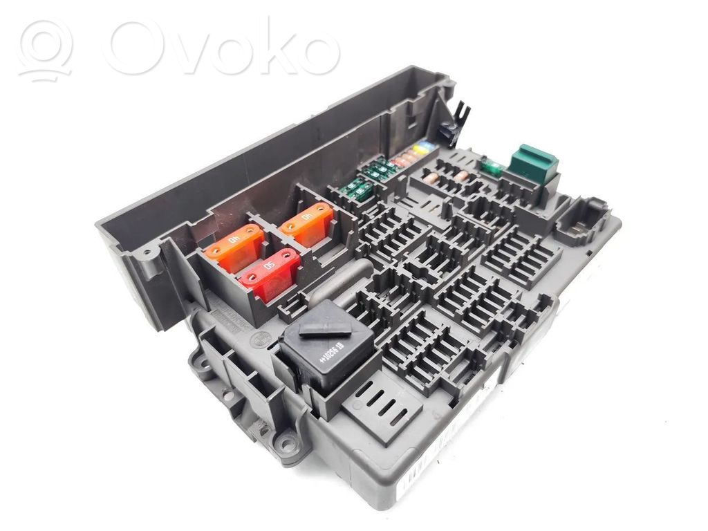 BMW 3 E90 E91 Fuse module 