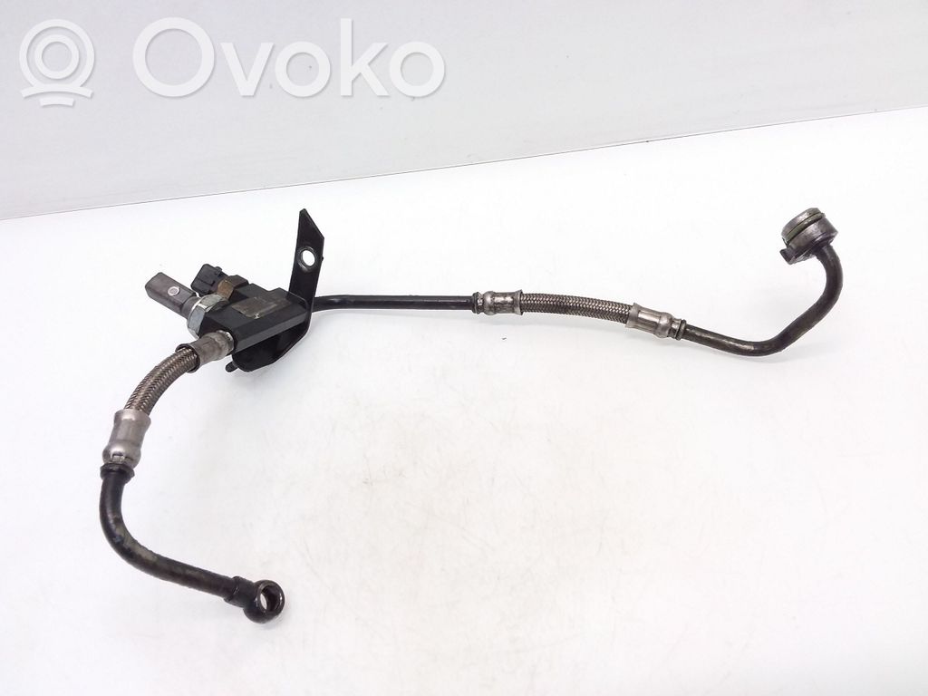 Audi A4 S4 B7 8E 8H Tuyau graissage turbo 