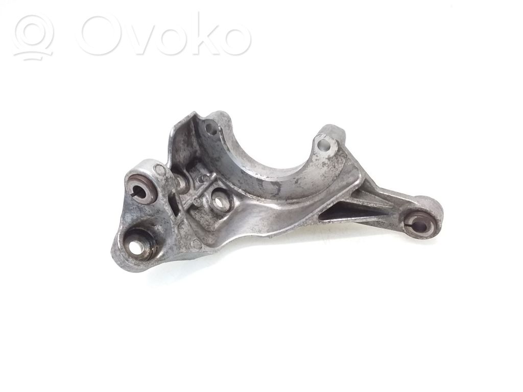 Fuel pump bracket   059145167AM