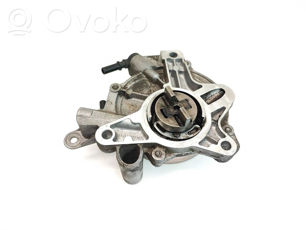 Ford Mondeo MK IV Vacuum pump 