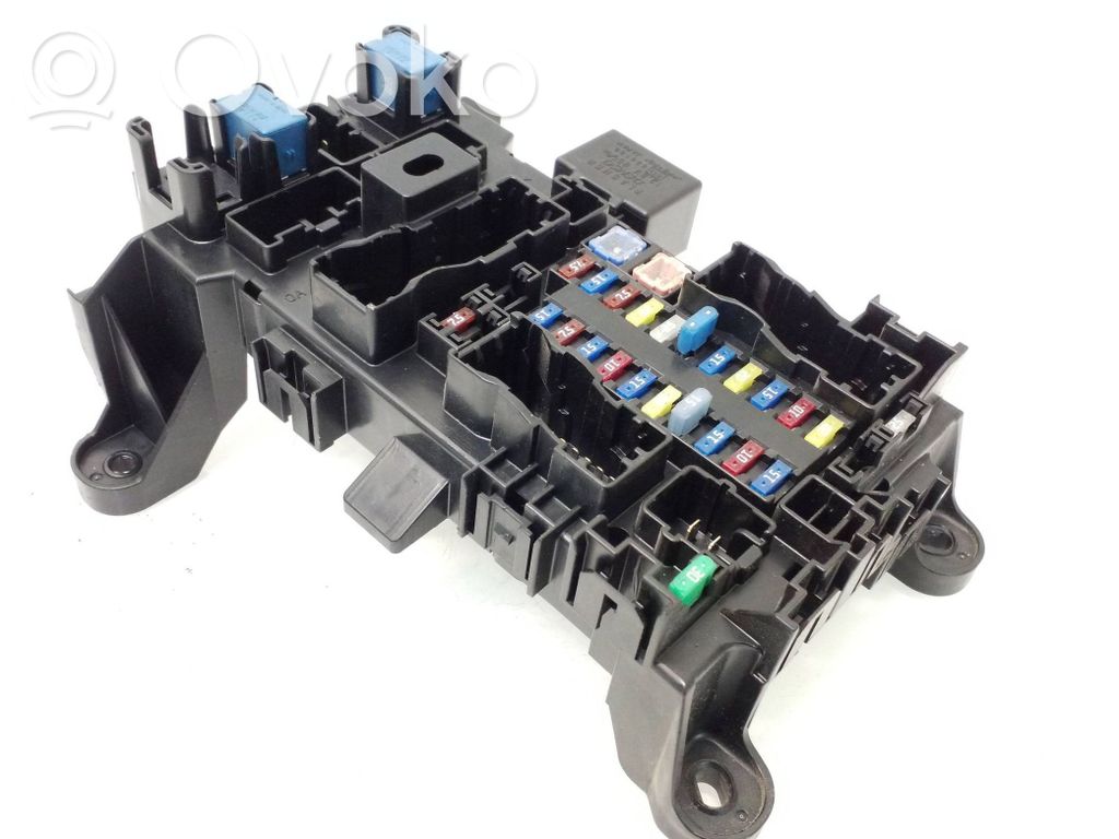 Suzuki Grand Vitara II Fuse module 