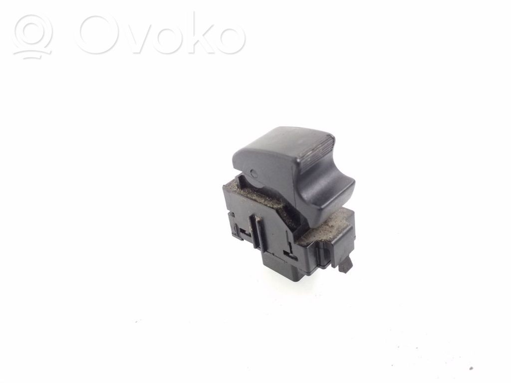 Toyota Corolla Verso AR10 Electric window control switch 