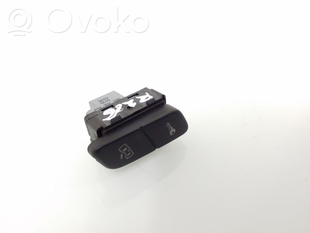 Volkswagen Polo Central locking switch button 