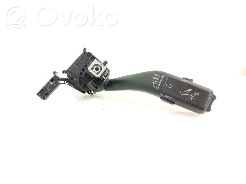 Skoda Octavia Mk2 (1Z) Wiper control stalk 