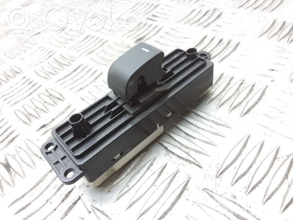 Mazda 6 Electric window control switch 