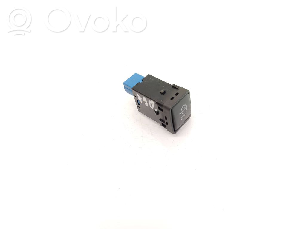 Nissan Qashqai Traction control (ASR) switch 