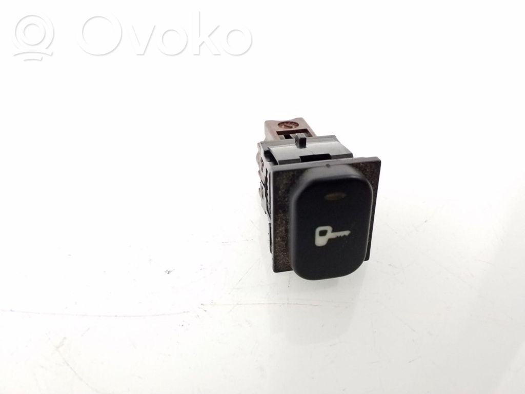 Peugeot 607 Central locking switch button 
