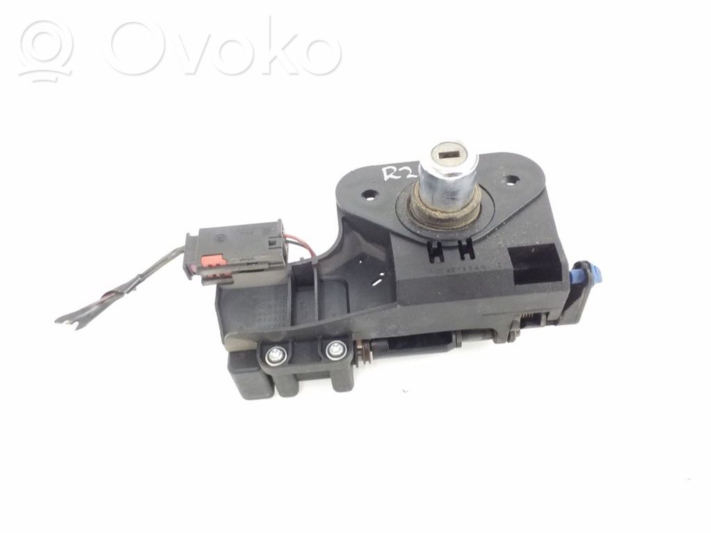 Opel Meriva A Tailgate/trunk/boot exterior handle 