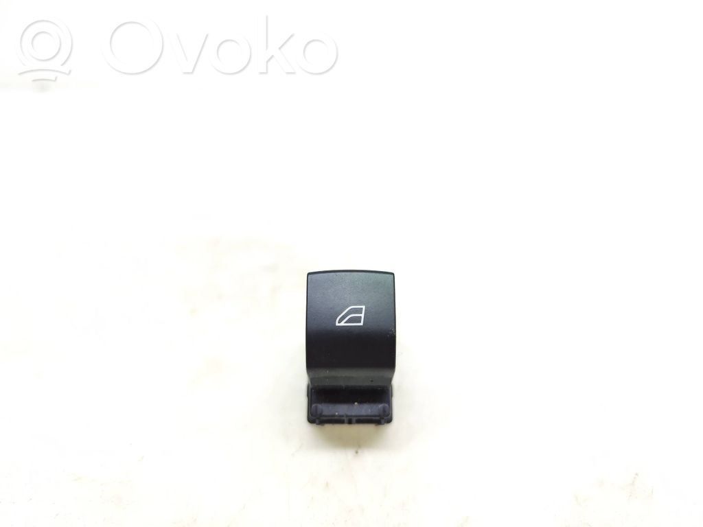 Volvo XC40 Electric window control switch 