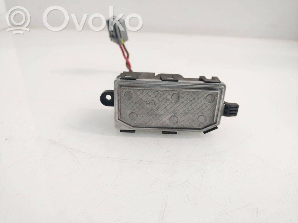 Rezystor / Opornik dmuchawy nawiewu   AV6N19E624AB,A600500700,6652A