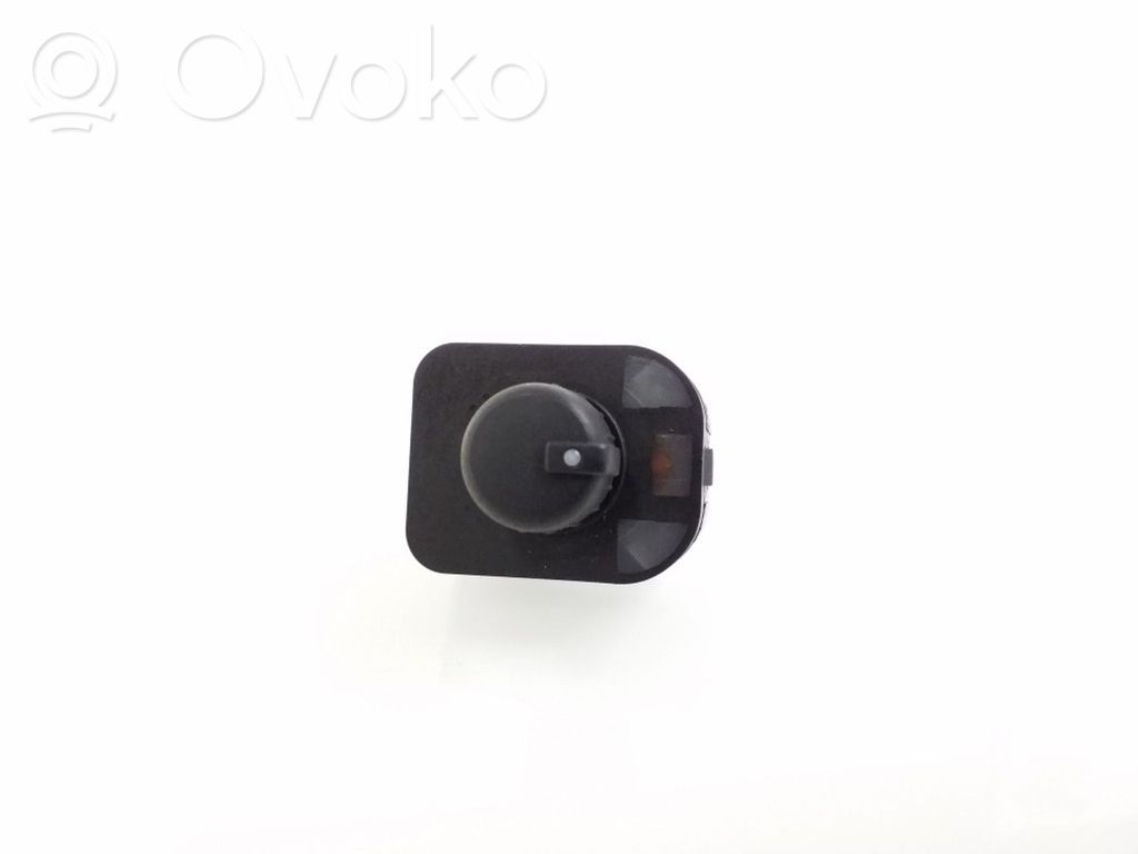 Audi A4 S4 B6 8E 8H Wing mirror switch 