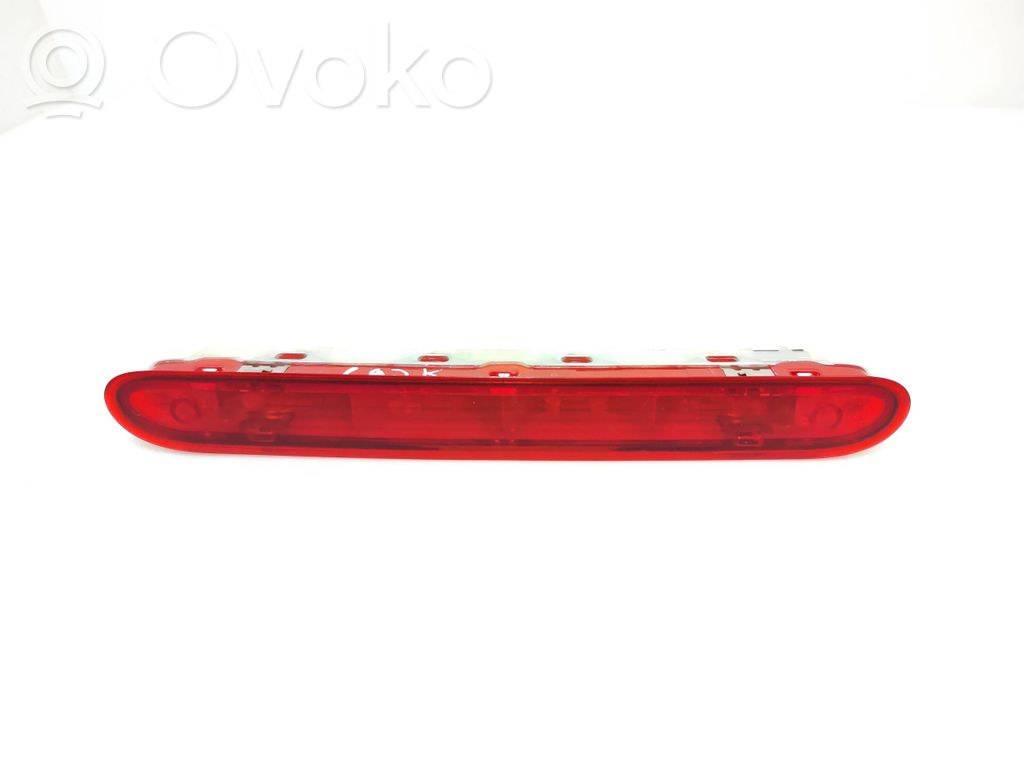 Toyota Proace Third/center stoplight 