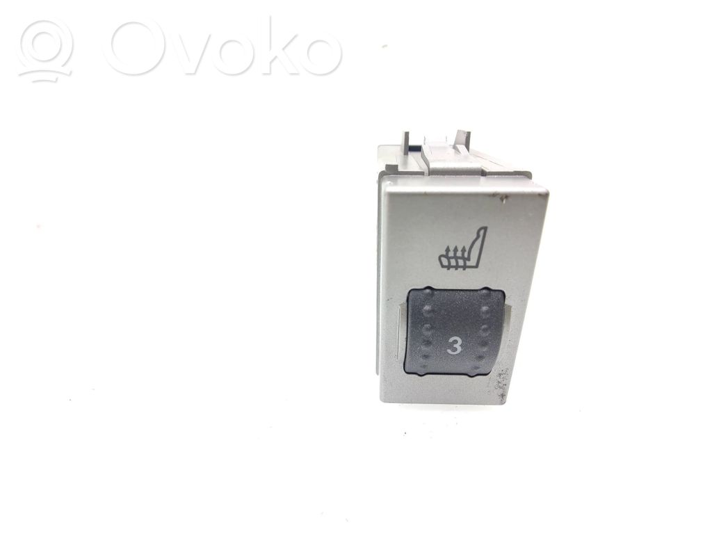 Ford Kuga I Seat heating switch 