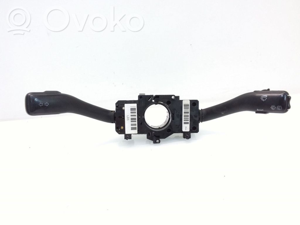 Volkswagen PASSAT B5 Wiper turn signal indicator stalk/switch 