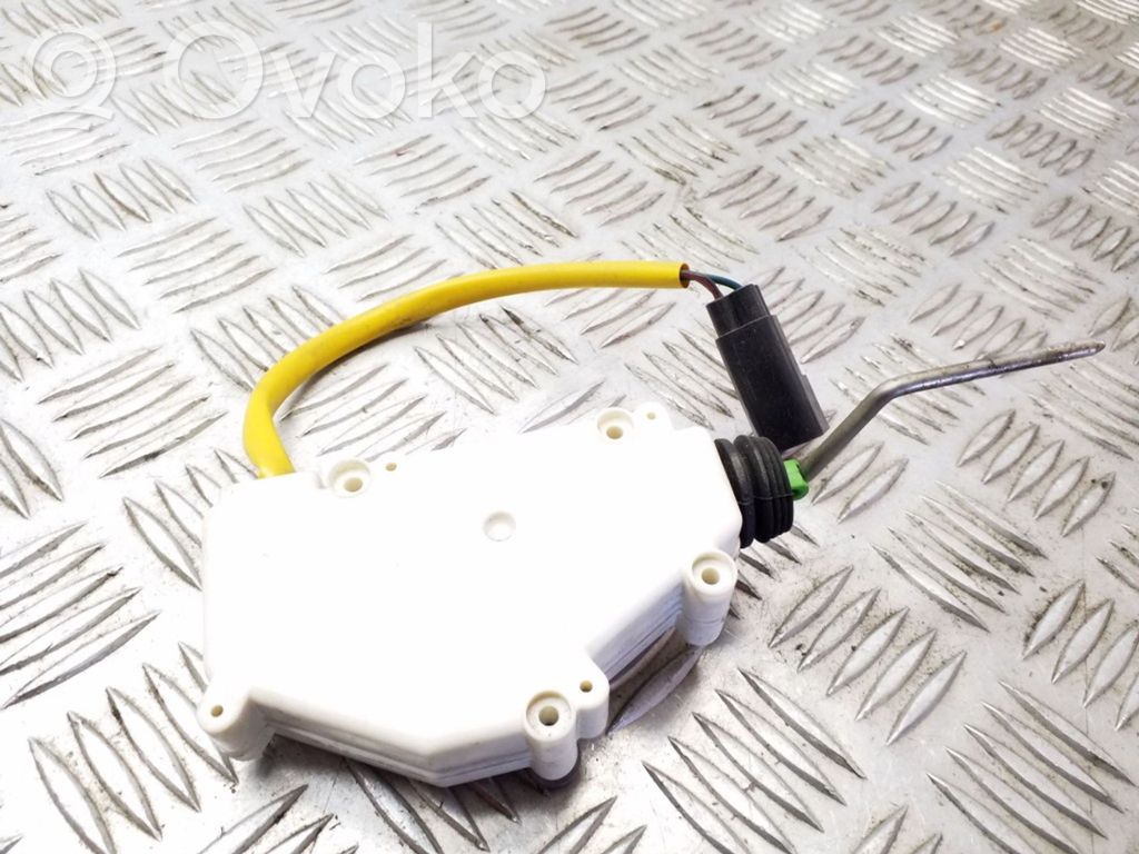 Ford Galaxy Fuel tank cap lock 