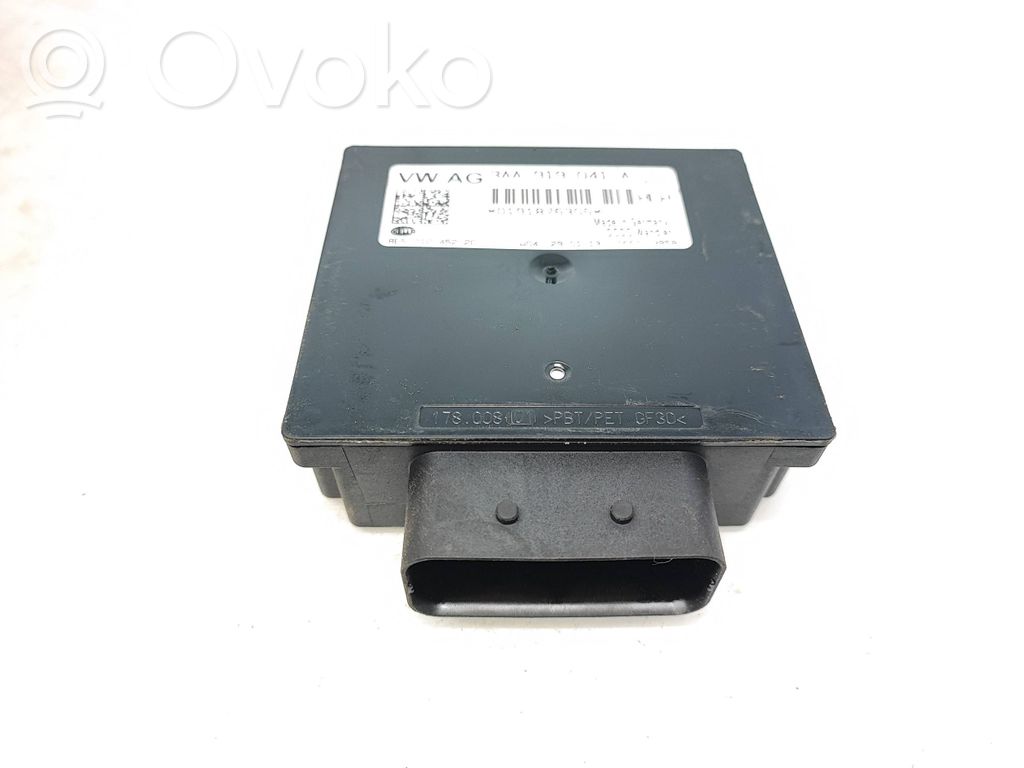 Volkswagen Transporter - Caravelle T5 Power management control unit 