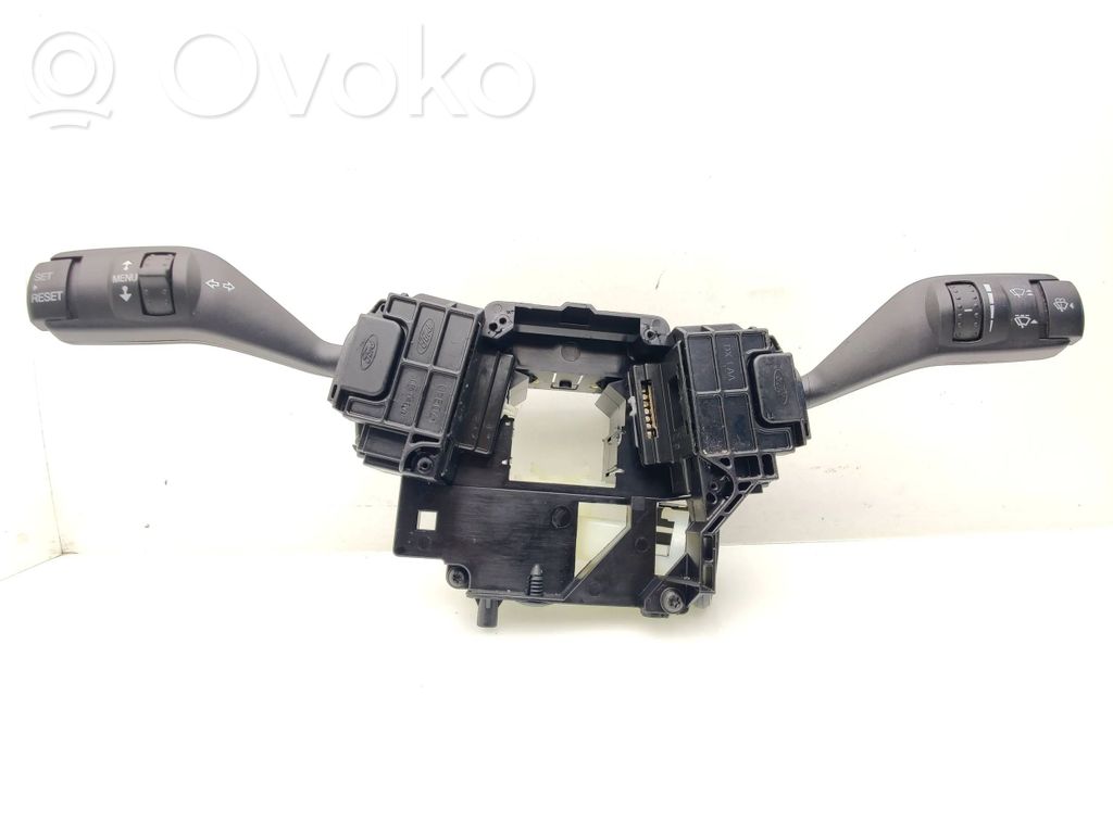 Ford Kuga I Rokturu komplekts 