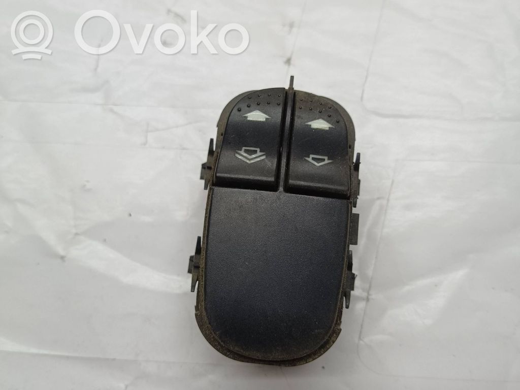 Ford Focus Electric window control switch 