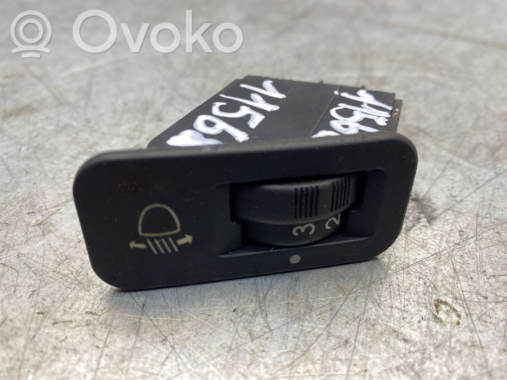 Peugeot 206 Headlight level height control switch 