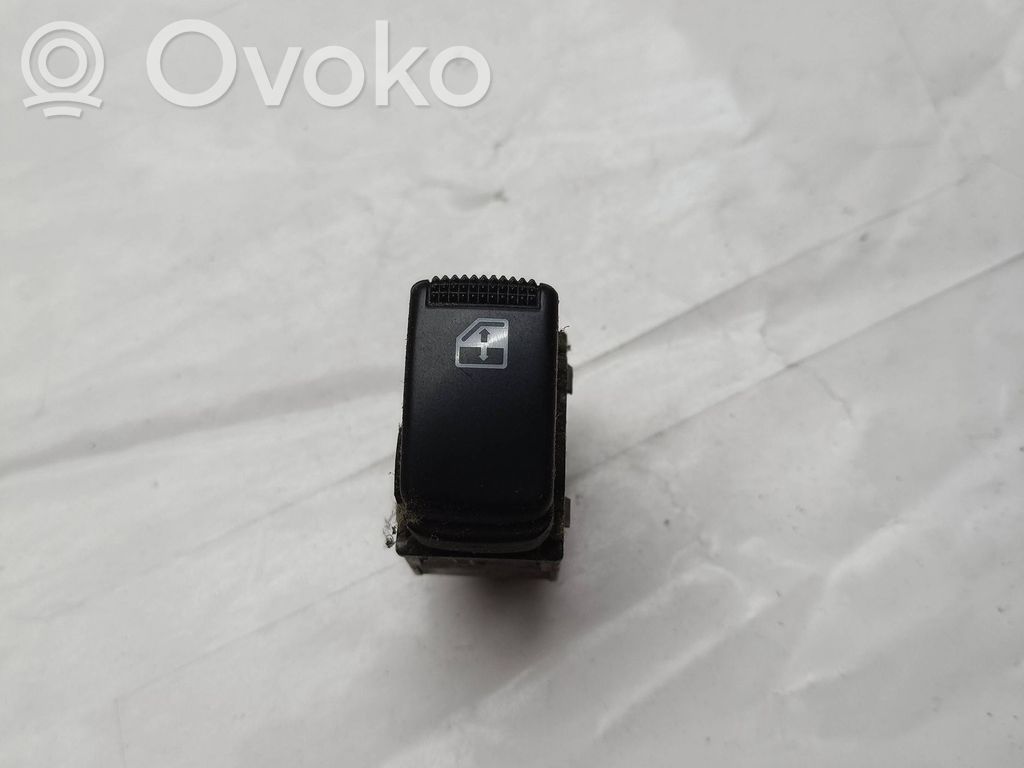 KIA Sportage Electric window control switch 
