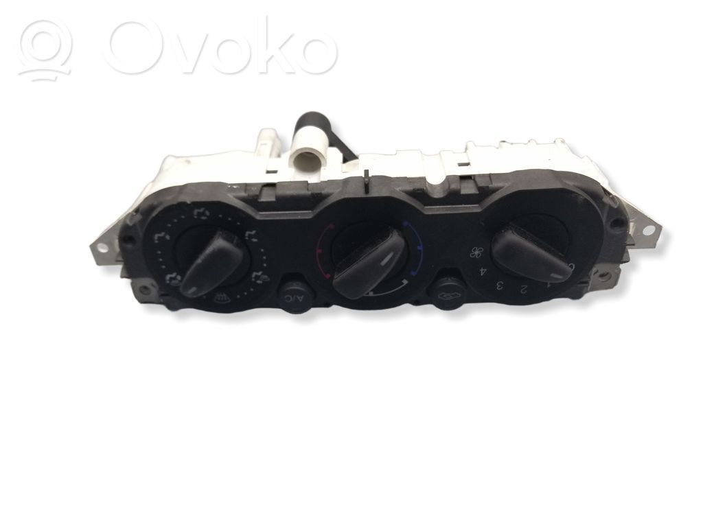 Ford Focus Climate control unit 
