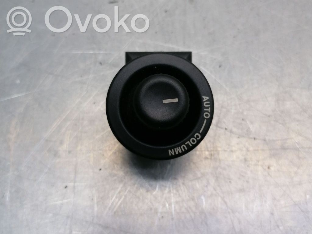 Jaguar XF Wing mirror switch 