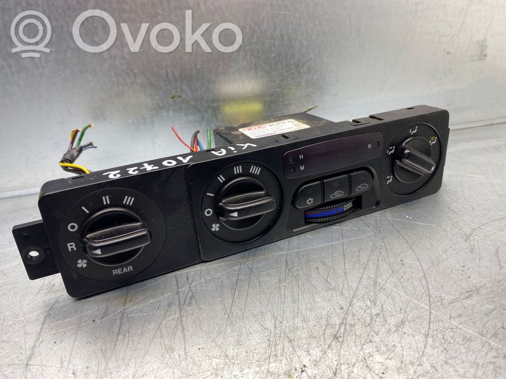 KIA Carnival Climate control unit 