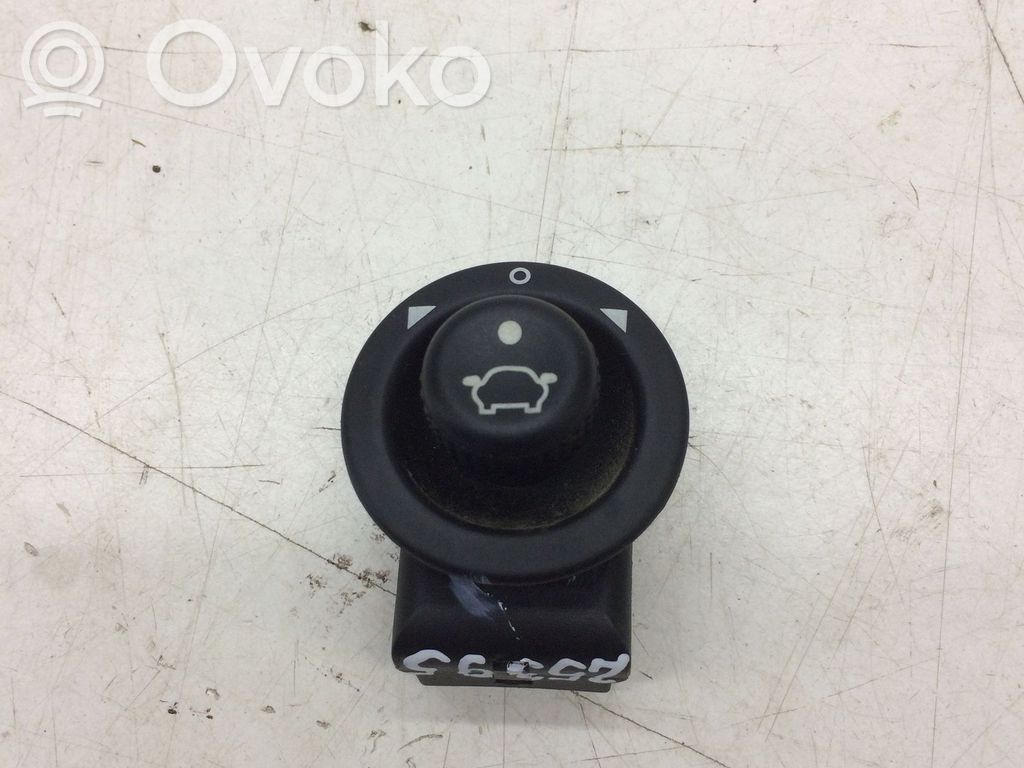 Ford Fiesta Wing mirror switch 