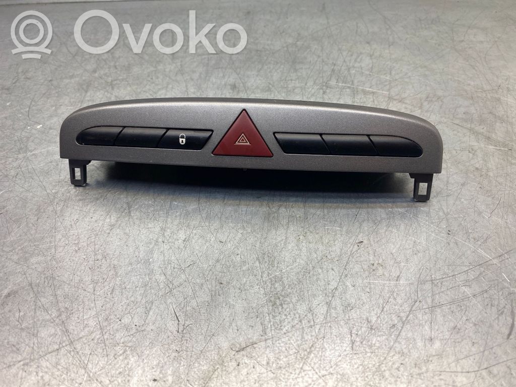 Peugeot 308 Other switches/knobs/shifts 