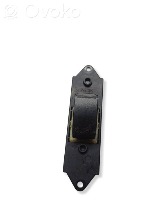Mitsubishi Colt Electric window control switch 