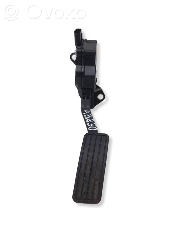 Subaru Impreza III Accelerator throttle pedal 