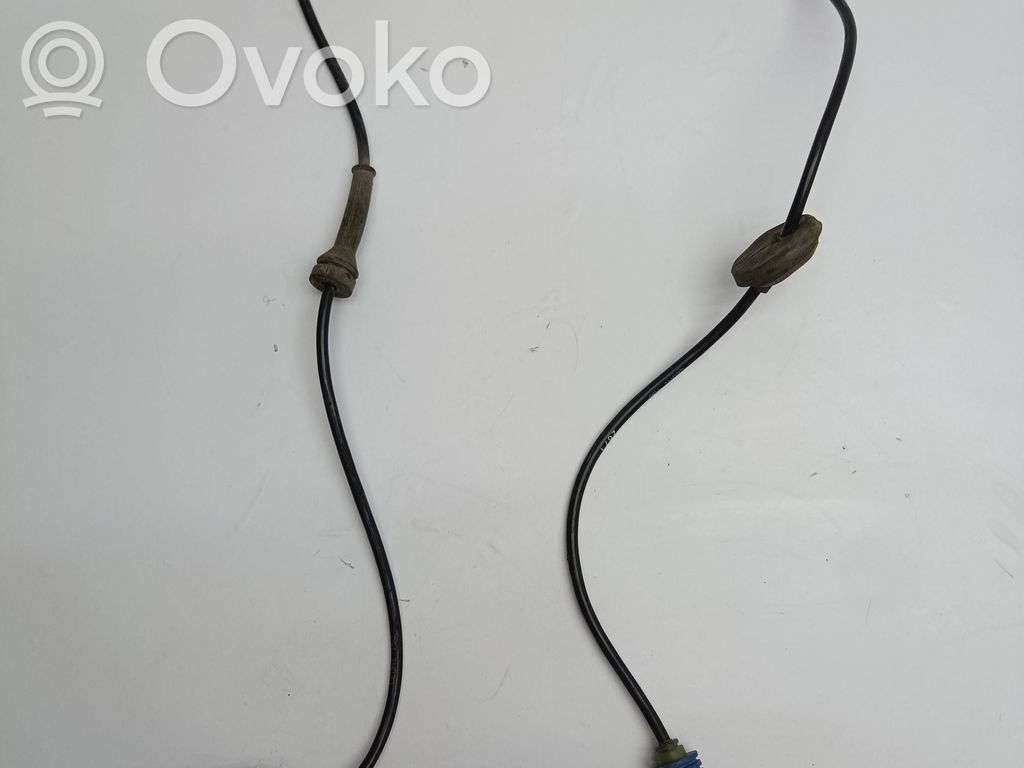 Czujnik prędkości obrotowej koła ABS   SSB000110