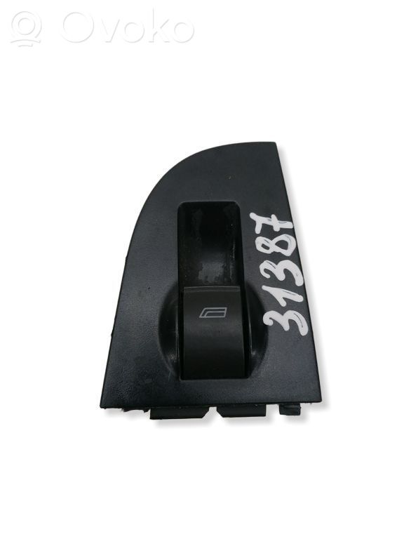 Audi A6 S6 C5 4B Electric window control switch 