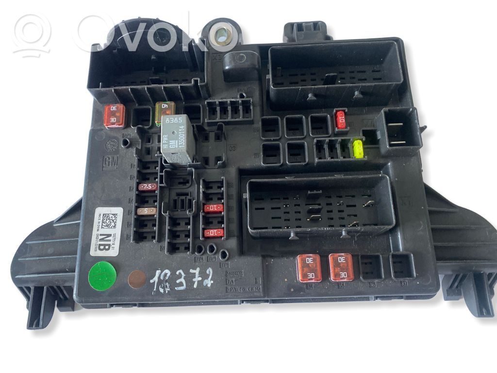 Opel Insignia A Fuse module 