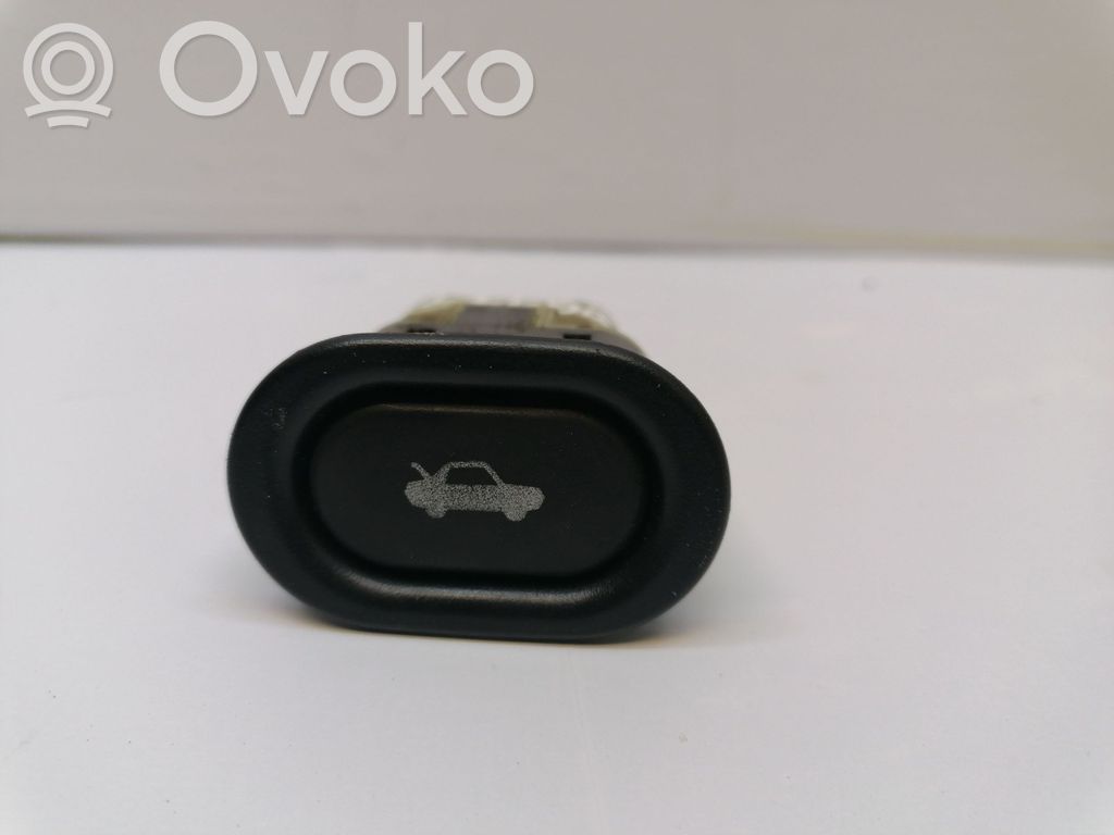 Saab 9-5 Tailgate opening switch 