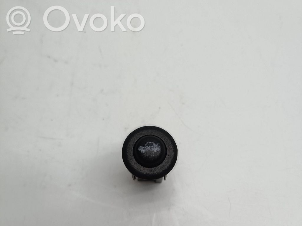 Chrysler 300 - 300C Tailgate opening switch 