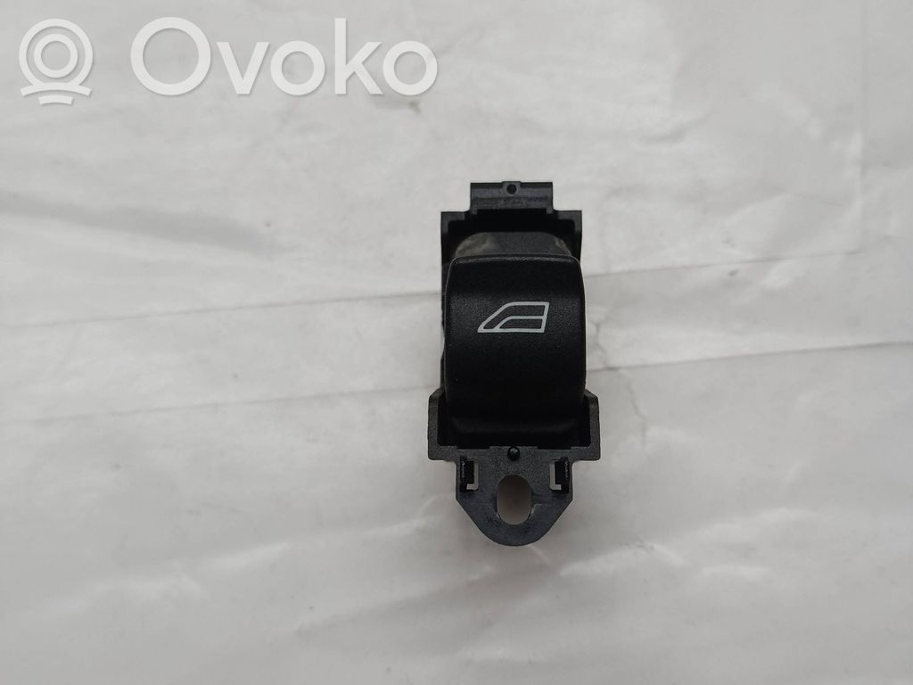 Volvo V50 Electric window control switch 