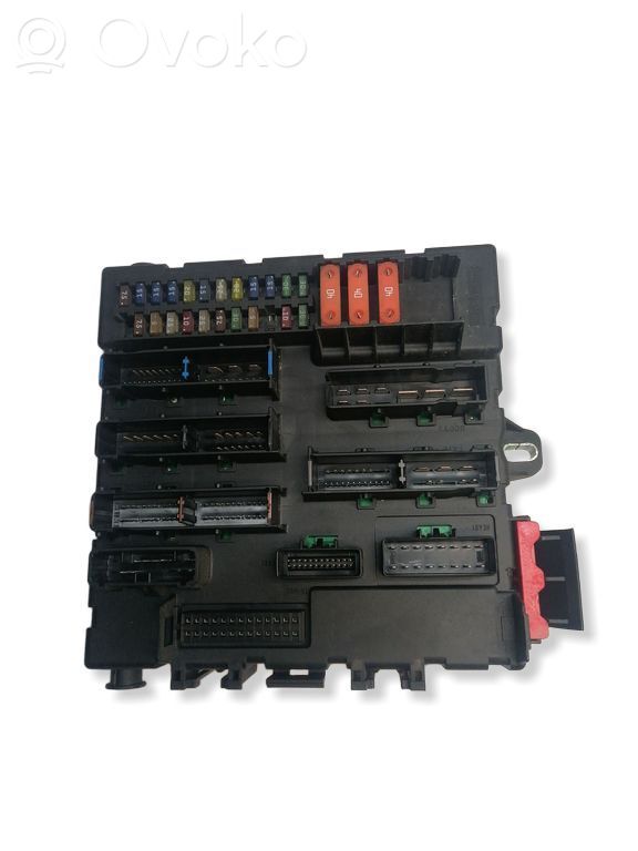 Opel Signum Fuse module 