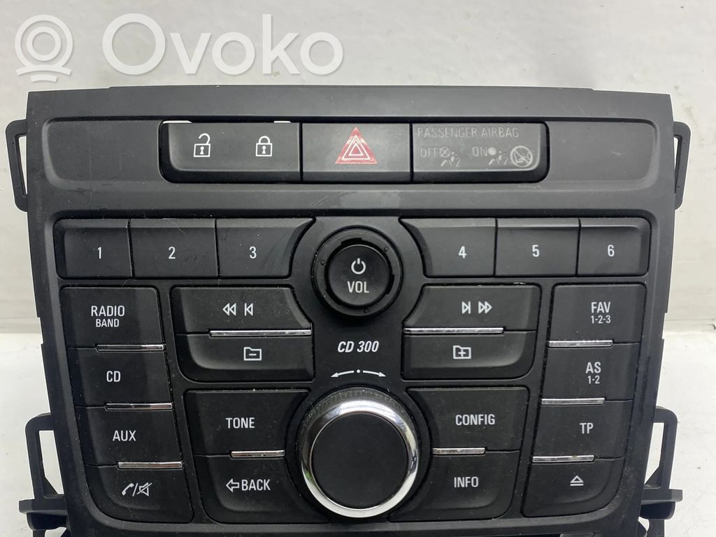 Panel / Radioodtwarzacz CD/DVD/GPS   13443066,3066,A2C89647200