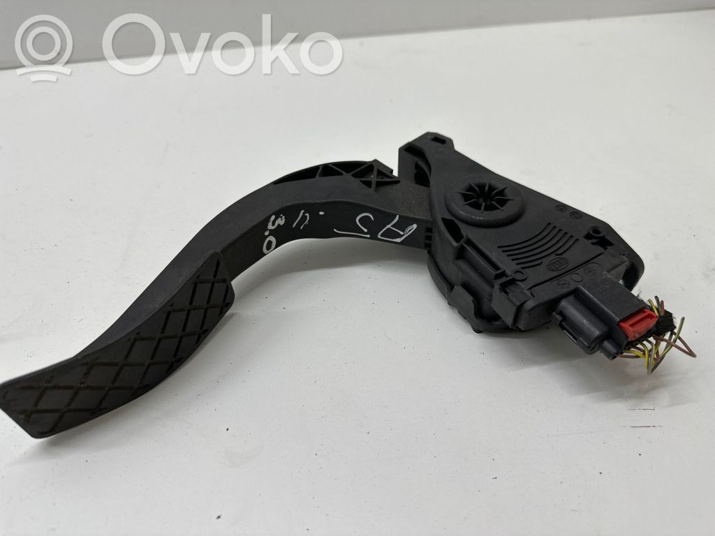 Audi A5 8T 8F Accelerator throttle pedal 