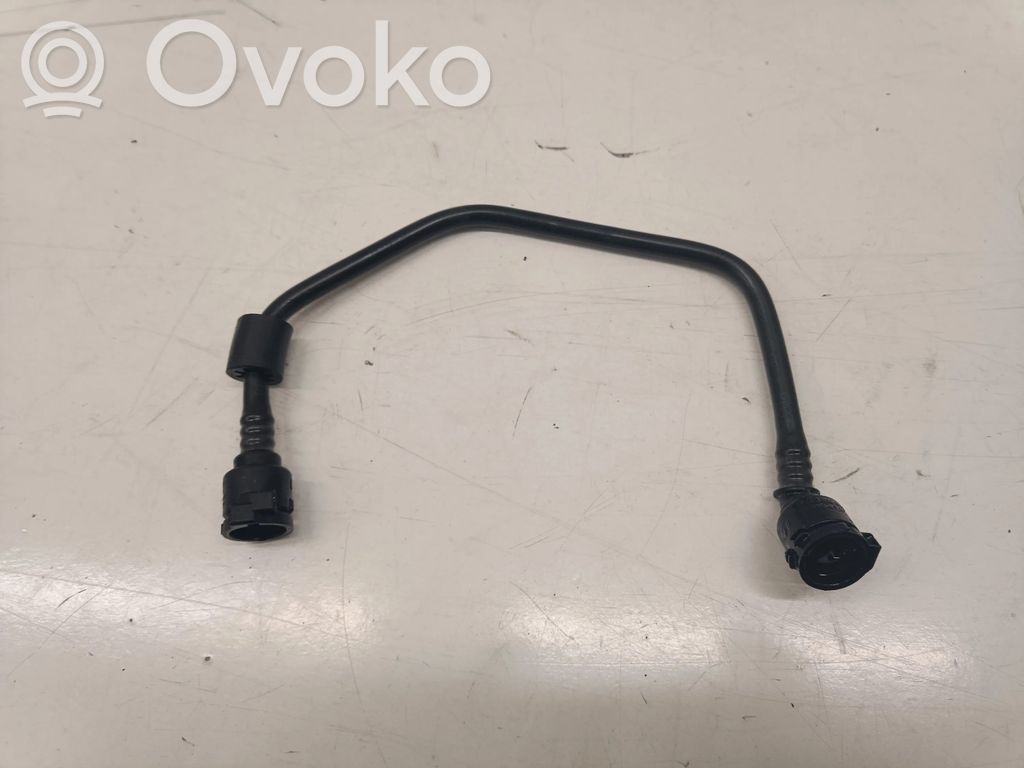 Rura / Wąż dolotowy powietrza   8513609