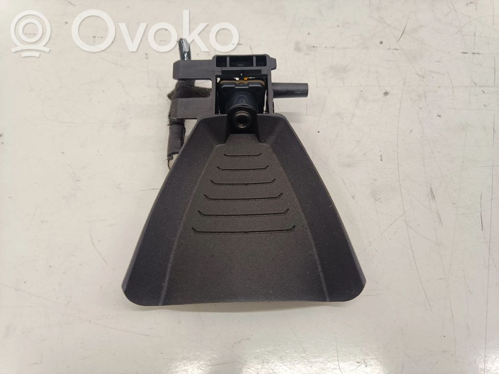 BMW 2 F46 Windshield/windscreen camera 