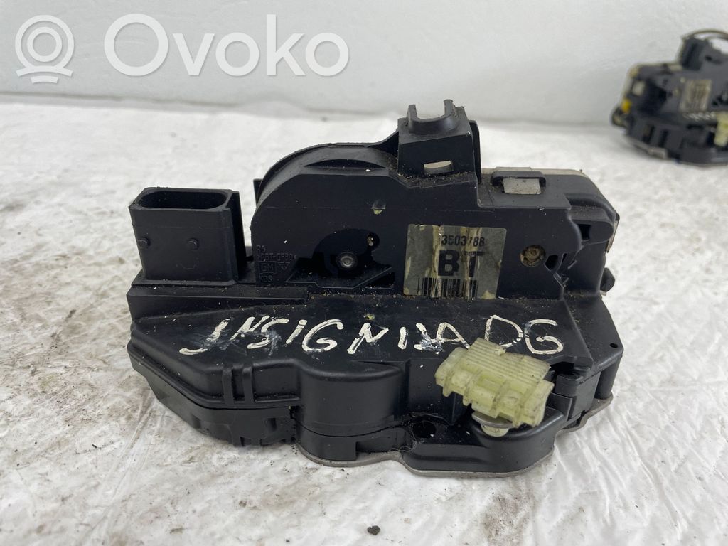 Opel Insignia A Rear door lock 