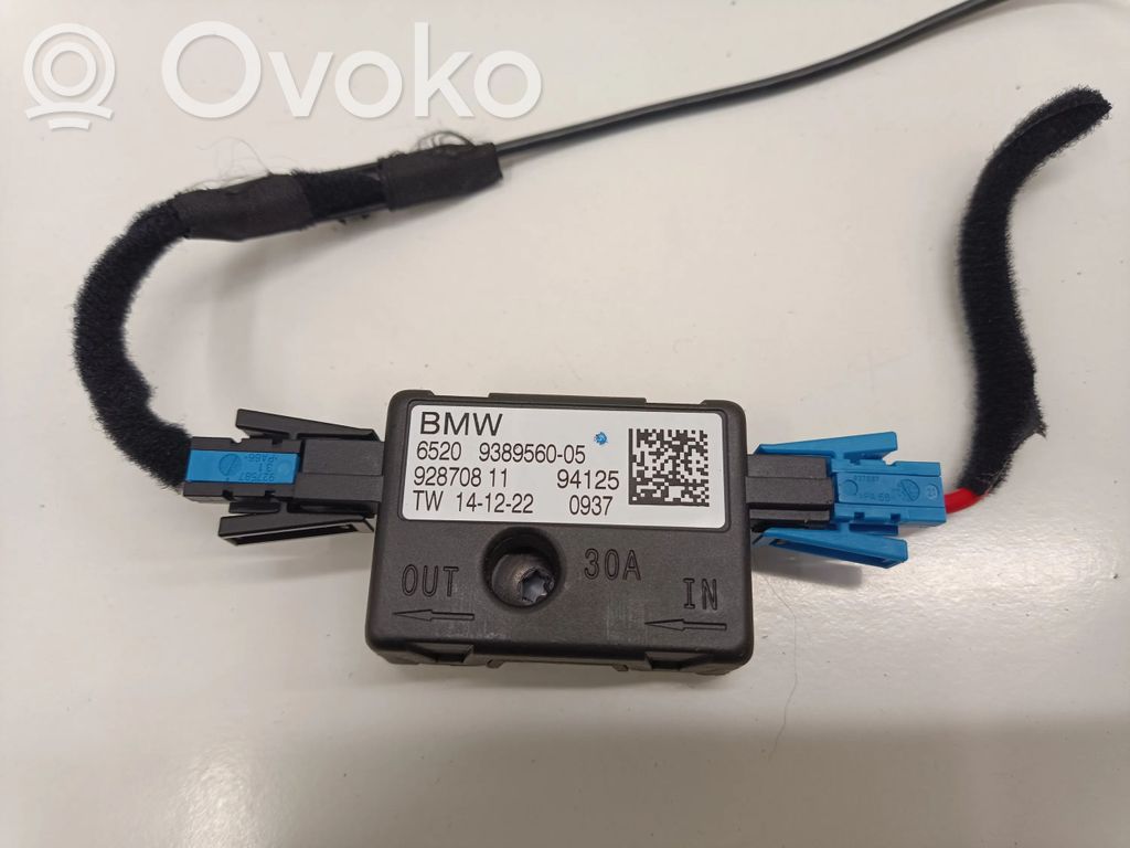 BMW 5 G30 G31 G38 Antenos stiprintuvas 
