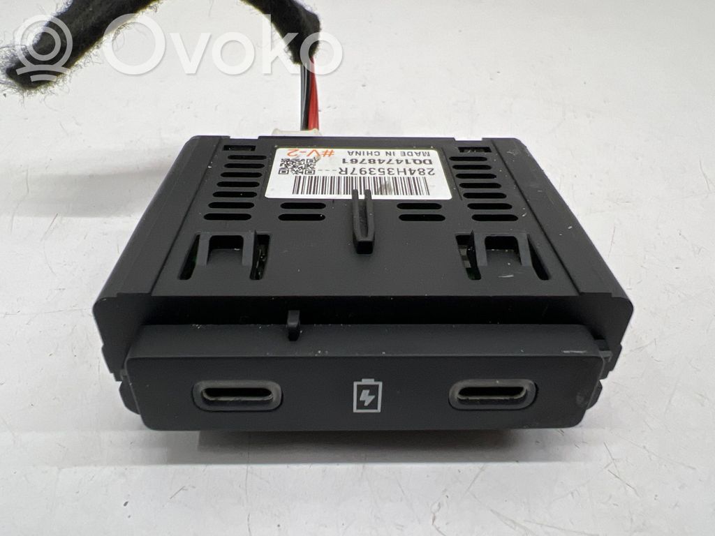 Renault Austral Разъем USB 