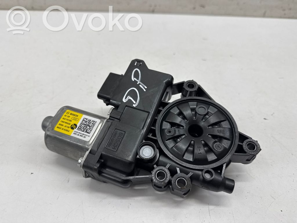 Silnik regulatora szyby drzwi przednich   82460AT100