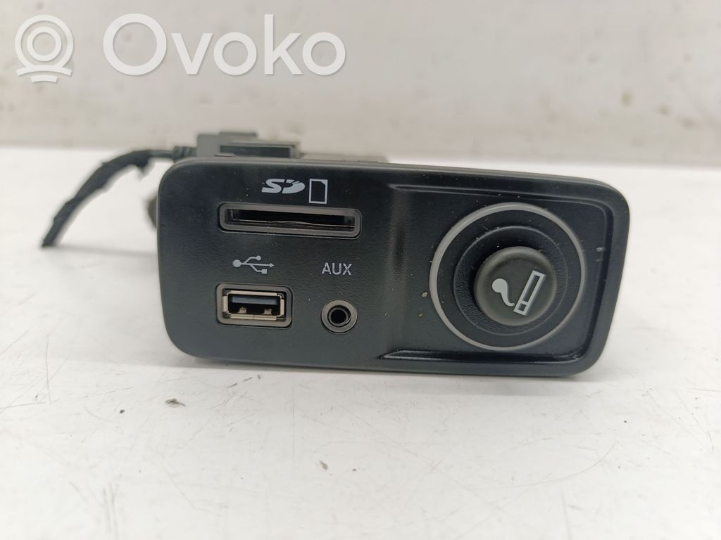 Jeep Cherokee KL Enchufe conector USB 