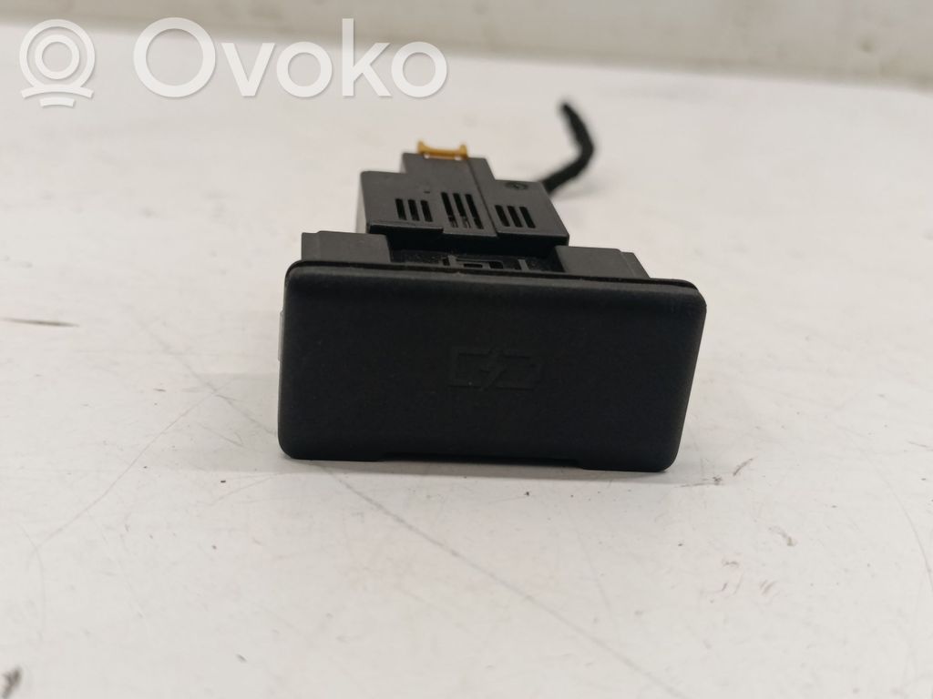 Volkswagen Multivan T7 Enchufe conector USB 