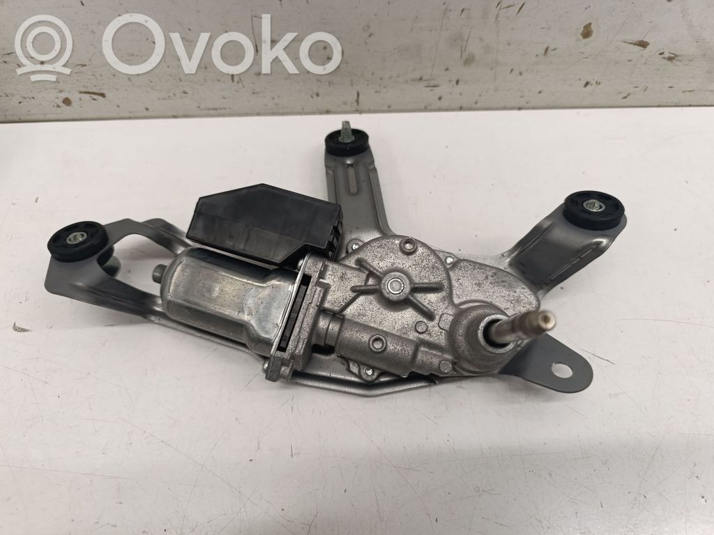 Toyota Yaris XP210 Galinio stiklo valytuvo varikliukas 