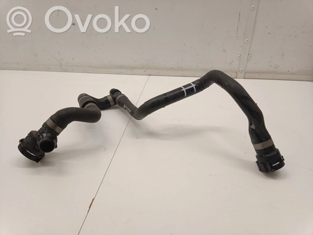 BMW iX Engine coolant pipe/hose 